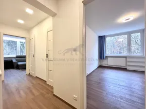 Pronájem bytu 2+kk, Praha - Kobylisy, Jelínkova, 50 m2