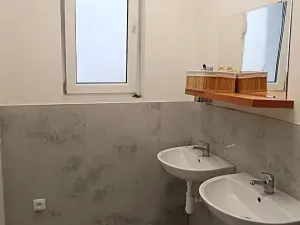 Pronájem obchodního prostoru, Přerov, Škodova, 351 m2