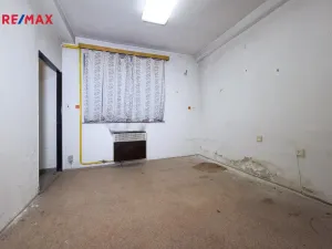 Prodej obchodního prostoru, Jaroměřice nad Rokytnou, Tyršova, 82 m2