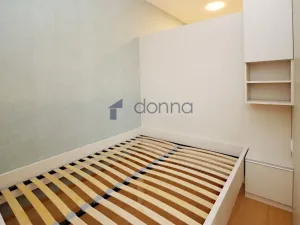 Pronájem bytu 1+kk, Praha, V třešňovce, 43 m2