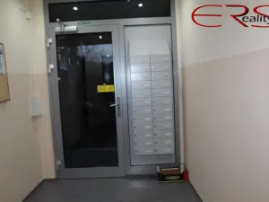 Prodej bytu 3+1, Praha - Hlubočepy, Lamačova, 62 m2