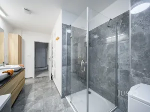 Prodej bytu 3+kk, České Budějovice, Na Zlaté stoce, 72 m2