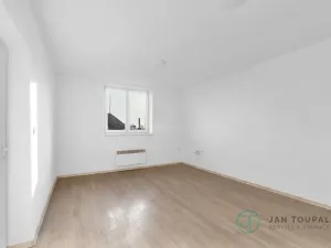 Prodej bytu 2+kk, Černožice, Revoluční, 50 m2