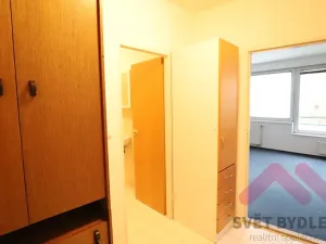 Pronájem bytu 1+kk, Praha - Vysočany, bratří Dohalských, 42 m2
