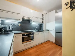 Prodej bytu 2+kk, Unhošť, Na Čeperce, 46 m2