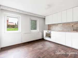 Pronájem bytu 2+kk, Praha - Kunratice, Za bažantnicí, 45 m2