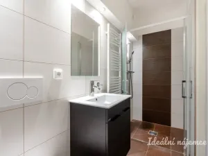Pronájem bytu 2+kk, Praha - Kunratice, Za bažantnicí, 45 m2