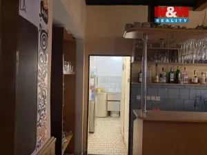 Pronájem obchodního prostoru, Opočno, Charouzova, 200 m2