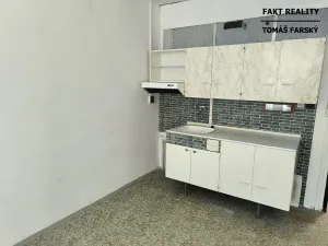 Pronájem bytu 1+kk, Děčín, Želenická, 25 m2