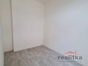 Pronájem bytu 1+1, Opava - Předměstí, Husova, 30 m2