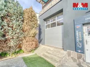 Prodej obchodního prostoru, Praha - Uhříněves, Přátelství, 280 m2