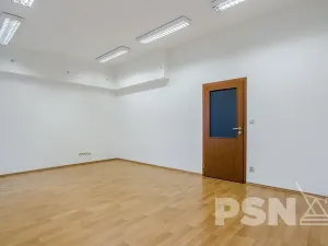 Pronájem kanceláře, Praha - Hloubětín, Nademlejnská, 29 m2