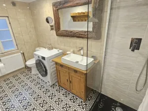 Prodej rodinného domu, Hřensko, 200 m2