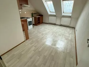 Pronájem bytu 2+kk, Jeseník, nám. Svobody, 52 m2