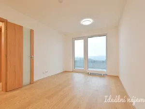 Pronájem bytu 2+kk, Brno, třída Generála Píky, 44 m2