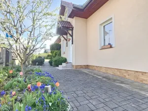 Prodej rodinného domu, Modletice, 261 m2