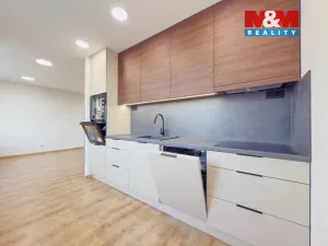 Prodej bytu 3+1, Ostrava - Poruba, Aleše Hrdličky, 64 m2