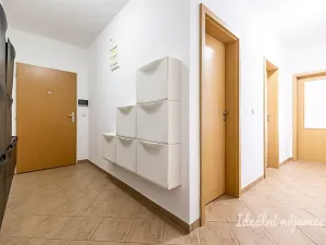 Pronájem bytu 2+kk, Praha, Vorařská, 69 m2