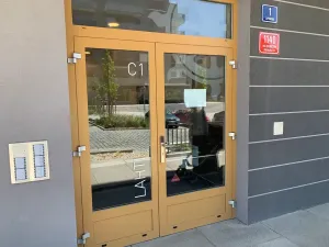 Pronájem bytu 1+kk, Praha - Hloubětín, Laponská, 37 m2