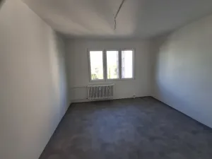 Prodej bytu 3+1, Cheb, Na Hradčanech, 76 m2