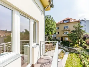 Pronájem bytu 2+1, Praha - Smíchov, Podbělohorská, 41 m2