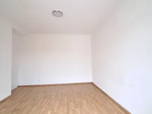 Pronájem bytu 2+1, Praha - Smíchov, Podbělohorská, 41 m2