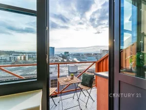 Pronájem bytu 1+kk, Praha, Kolbenova, 33 m2