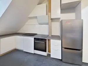 Pronájem bytu 2+kk, Třebíč, Martinské nám., 40 m2