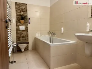 Pronájem restaurace, Topolná, 908 m2