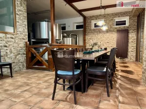 Prodej restaurace, Topolná, 908 m2