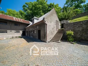 Prodej výrobních prostor, Tršice, 1000 m2