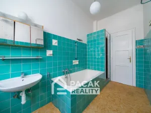 Prodej rodinného domu, Tršice, 700 m2