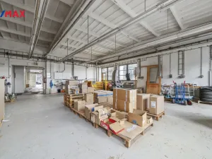 Pronájem skladu, Skuteč, Smetanova, 254 m2