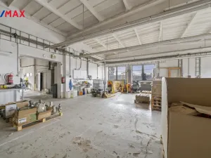 Pronájem skladu, Skuteč, Smetanova, 254 m2