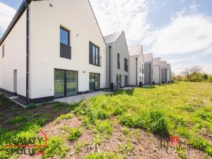 Prodej rodinného domu, Pečky - Velké Chvalovice, Za Statkem, 166 m2