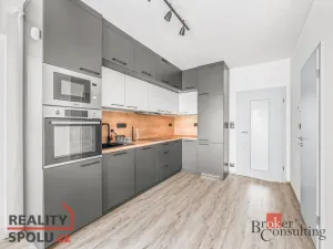 Prodej rodinného domu, Pečky - Velké Chvalovice, Za Statkem, 166 m2