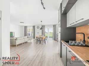 Prodej rodinného domu, Pečky - Velké Chvalovice, Za Statkem, 166 m2