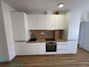 Prodej bytu 2+kk, Praha, Seifertova, 39 m2