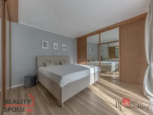 Prodej rodinného domu, Zlonín, U Rybníka, 291 m2