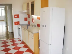 Pronájem bytu 3+1, Praha, Francouzská, 100 m2