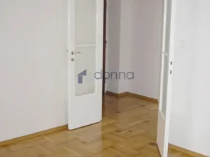 Pronájem bytu 3+1, Praha, Francouzská, 100 m2