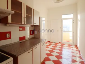 Pronájem bytu 3+1, Praha, Francouzská, 100 m2
