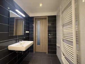 Pronájem bytu 2+kk, Pardubice - Zelené Předměstí, Pod Vinicí, 57 m2