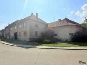 Prodej rodinného domu, Drysice, 349 m2