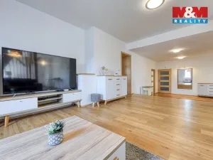 Pronájem bytu 3+1, Plzeň - Jižní Předměstí, Erbenova, 140 m2