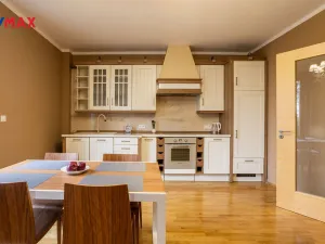 Prodej bytu 2+kk, Karlovy Vary, Libušina, 51 m2