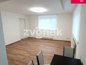 Pronájem rodinného domu, Zlín - Kostelec, Lešenská, 150 m2