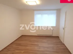 Pronájem rodinného domu, Zlín - Kostelec, Lešenská, 150 m2