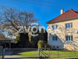 Pronájem rodinného domu, Zlín - Kostelec, Lešenská, 150 m2