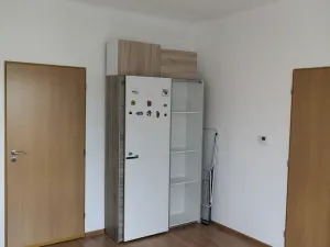 Pronájem bytu 2+1, Karlovy Vary, Kpt. Jaroše, 52 m2